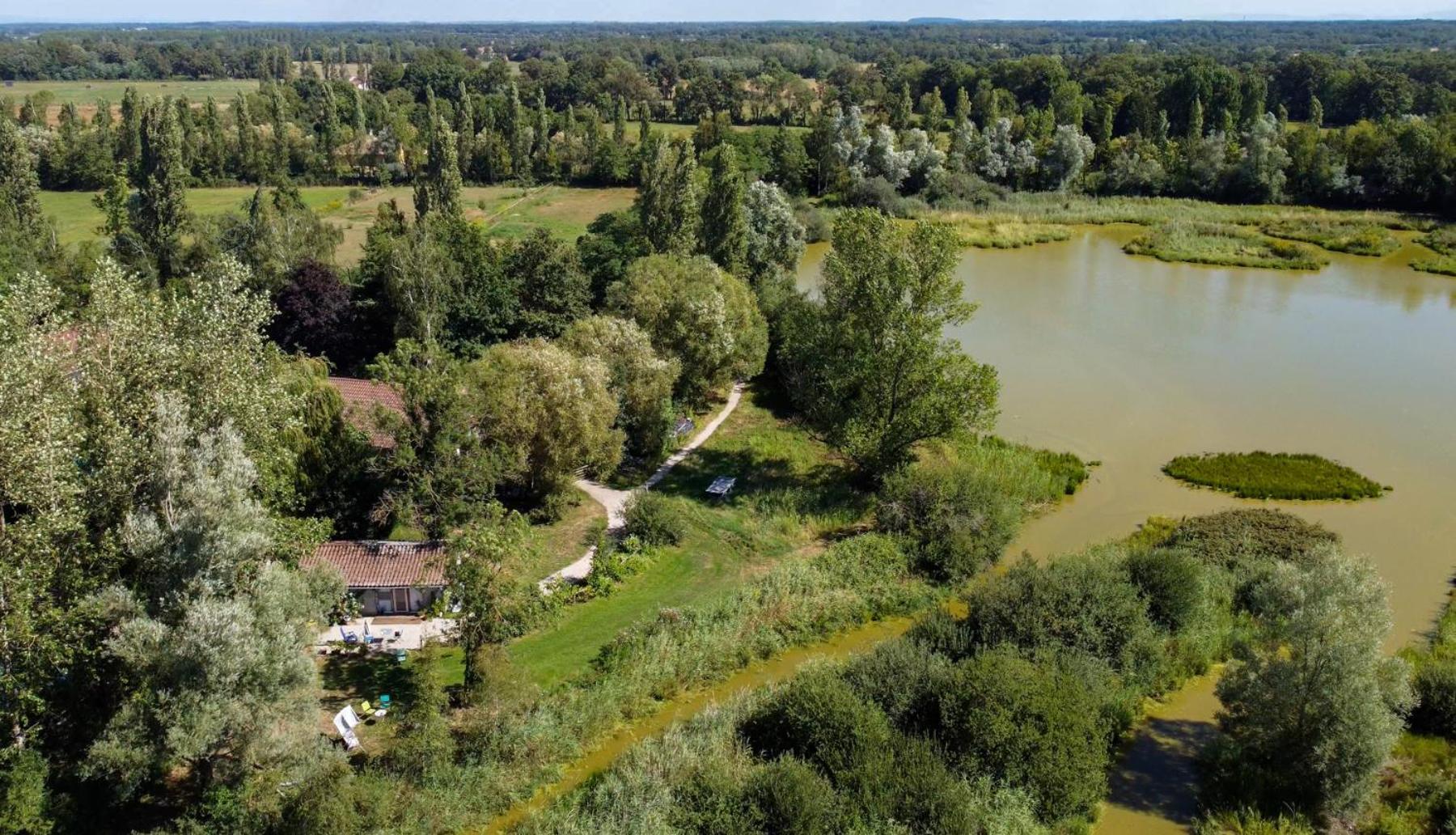 Espace Nature Studio Independant Proche Du Parc Des Oiseaux Sainte-Olive Exterior photo